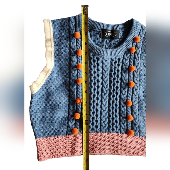 Cider Crop Sweater Vest Ruffle Pom Pom Cable Knit BOHO Blue Pink Orange LG NWT - Picture 14 of 14